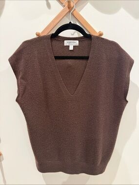 Nordstrom Brown Cashmere V-Neck Sleeveless Sweater